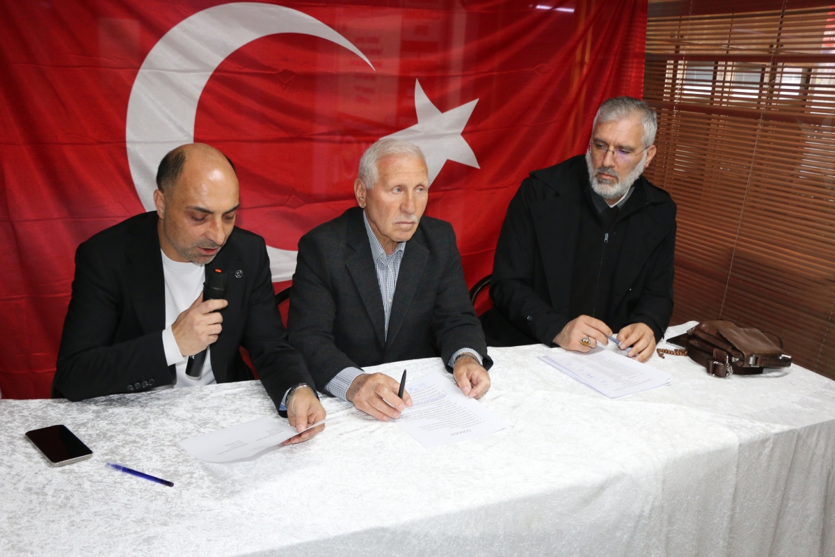 Sakarya Kars Ardahan Iğdır Yardımlaşma ve Kültür Derneği’nde (KAİDER) düzenlenen genel kurulda Asker Bututaki, oyların tamamını alarak başkanlığa seçildi.