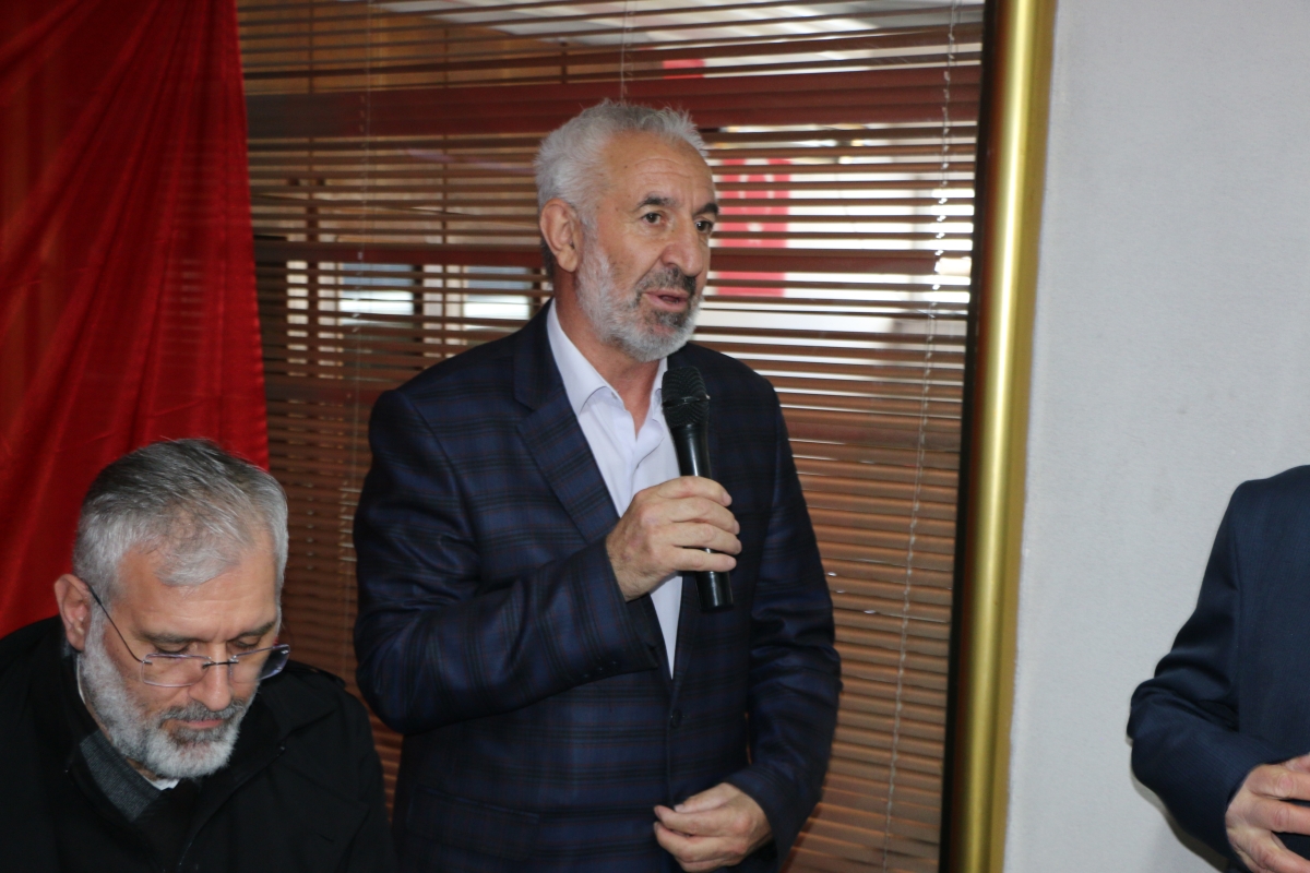 Sakarya Kars Ardahan Iğdır Yardımlaşma ve Kültür Derneği’nde (KAİDER) düzenlenen genel kurulda Asker Bututaki, oyların tamamını alarak başkanlığa seçildi.