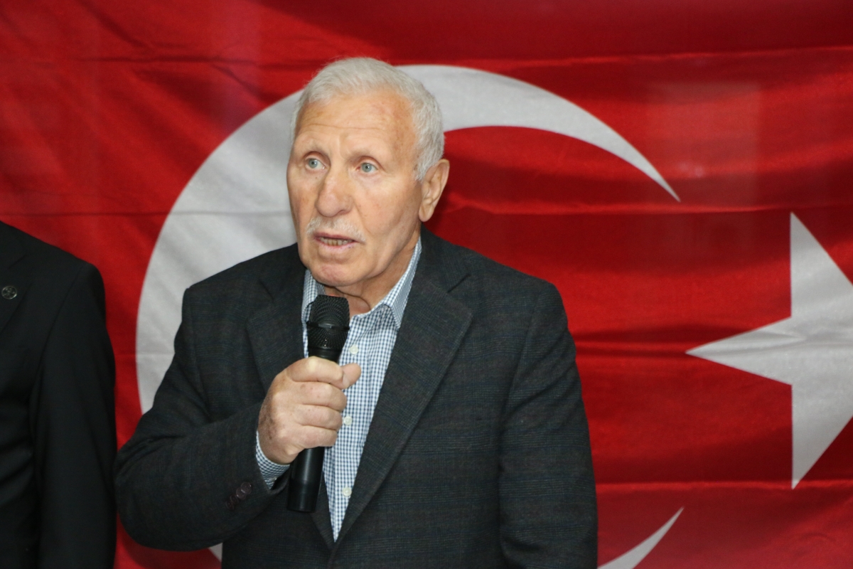Sakarya Kars Ardahan Iğdır Yardımlaşma ve Kültür Derneği’nde (KAİDER) düzenlenen genel kurulda Asker Bututaki, oyların tamamını alarak başkanlığa seçildi.