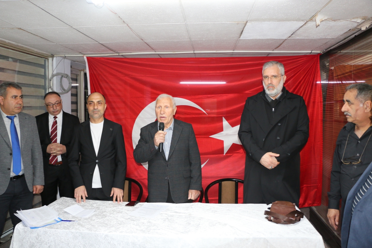 Sakarya Kars Ardahan Iğdır Yardımlaşma ve Kültür Derneği’nde (KAİDER) düzenlenen genel kurulda Asker Bututaki, oyların tamamını alarak başkanlığa seçildi.