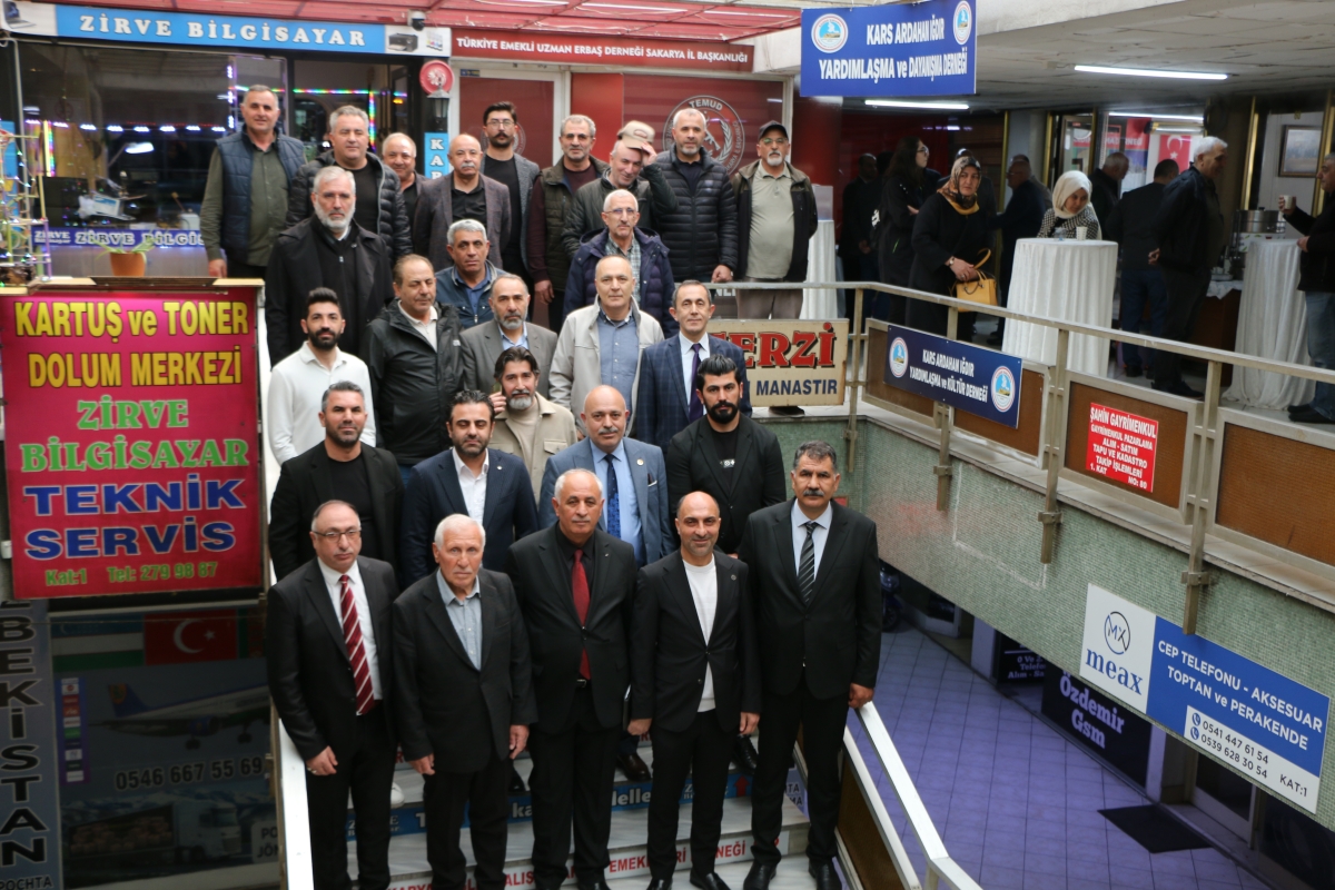 Sakarya Kars Ardahan Iğdır Yardımlaşma ve Kültür Derneği’nde (KAİDER) düzenlenen genel kurulda Asker Bututaki, oyların tamamını alarak başkanlığa seçildi.