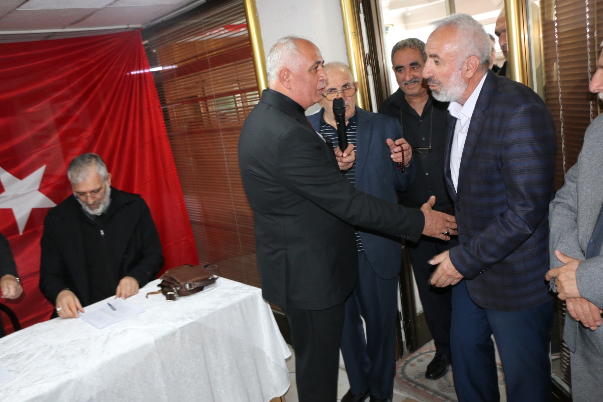 Sakarya Kars Ardahan Iğdır Yardımlaşma ve Kültür Derneği’nde (KAİDER) düzenlenen genel kurulda Asker Bututaki, oyların tamamını alarak başkanlığa seçildi.