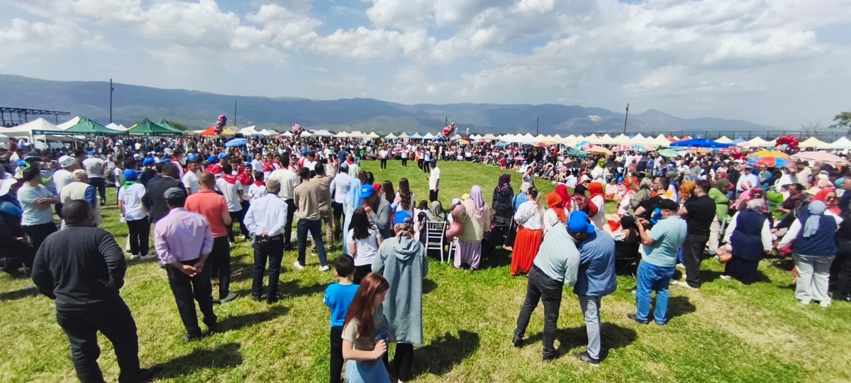 GEYVE’DE PEDALLAR GELENEK İÇİN DÖNDÜ: BAYAT MAHALLESİ’NDE HIDRELLEZ COŞKUSU!