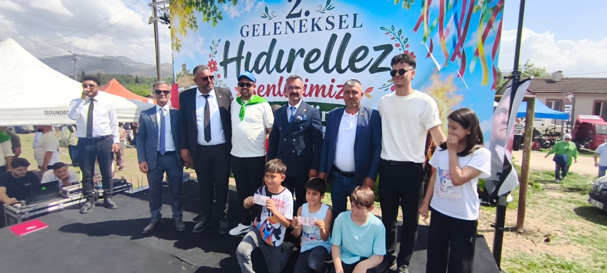 GEYVE’DE PEDALLAR GELENEK İÇİN DÖNDÜ: BAYAT MAHALLESİ’NDE HIDRELLEZ COŞKUSU!