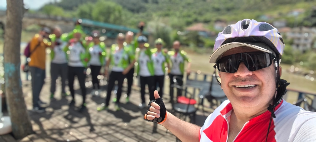 GEYVE’DE PEDALLAR GELENEK İÇİN DÖNDÜ: BAYAT MAHALLESİ’NDE HIDRELLEZ COŞKUSU!