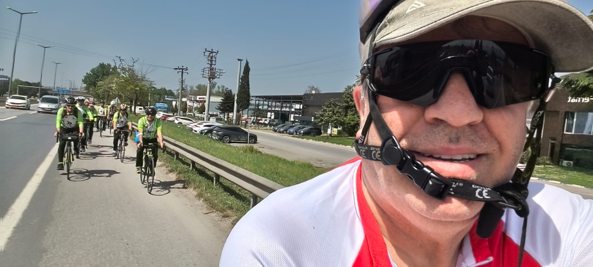 GEYVE’DE PEDALLAR GELENEK İÇİN DÖNDÜ: BAYAT MAHALLESİ’NDE HIDRELLEZ COŞKUSU!
