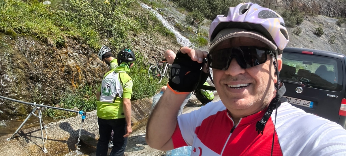 GEYVE’DE PEDALLAR GELENEK İÇİN DÖNDÜ: BAYAT MAHALLESİ’NDE HIDRELLEZ COŞKUSU!
