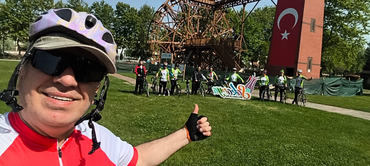 GEYVE’DE PEDALLAR GELENEK İÇİN DÖNDÜ: BAYAT MAHALLESİ’NDE HIDRELLEZ COŞKUSU!