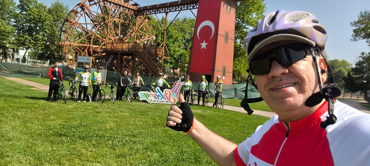 GEYVE’DE PEDALLAR GELENEK İÇİN DÖNDÜ: BAYAT MAHALLESİ’NDE HIDRELLEZ COŞKUSU!
