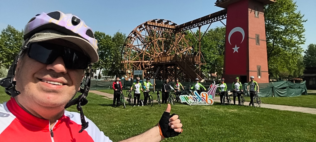 GEYVE’DE PEDALLAR GELENEK İÇİN DÖNDÜ: BAYAT MAHALLESİ’NDE HIDRELLEZ COŞKUSU!
