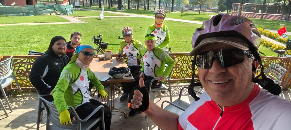GEYVE’DE PEDALLAR GELENEK İÇİN DÖNDÜ: BAYAT MAHALLESİ’NDE HIDRELLEZ COŞKUSU!