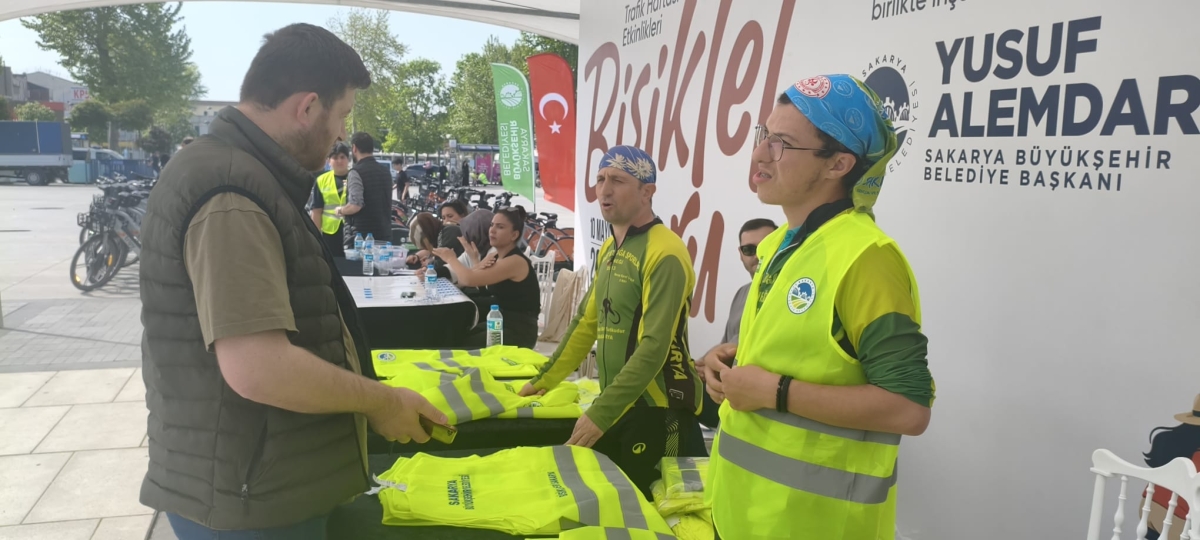 GEYVE’DE PEDALLAR GELENEK İÇİN DÖNDÜ: BAYAT MAHALLESİ’NDE HIDRELLEZ COŞKUSU!