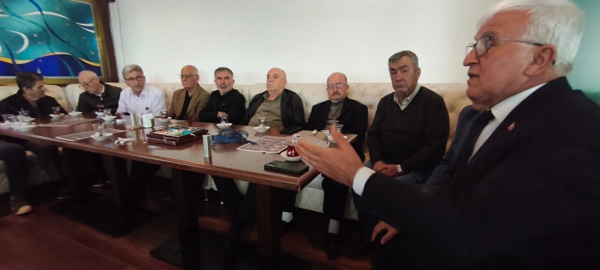 VEFA BULUŞMASINDA BAYRAM COŞKUSU: İSMAİL ERGÜL VE DAVA ARKADAŞLARI BİR ARAYA GELDİ! (GÜNÜN ÖNE ÇIKAN FOTOĞRAF KARELERİ )