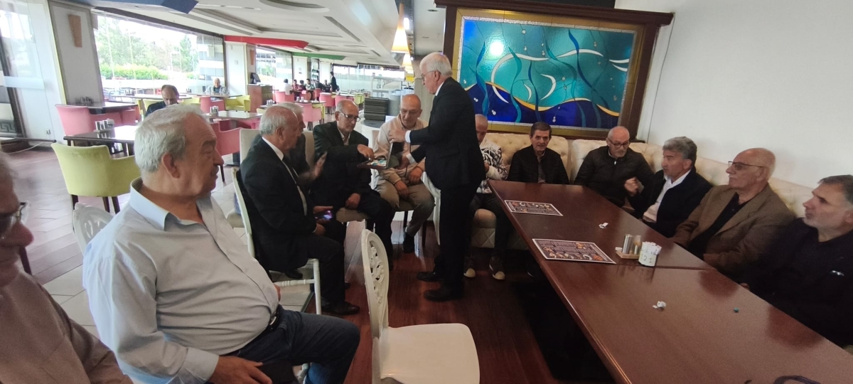 VEFA BULUŞMASINDA BAYRAM COŞKUSU: İSMAİL ERGÜL VE DAVA ARKADAŞLARI BİR ARAYA GELDİ! (GÜNÜN ÖNE ÇIKAN FOTOĞRAF KARELERİ )