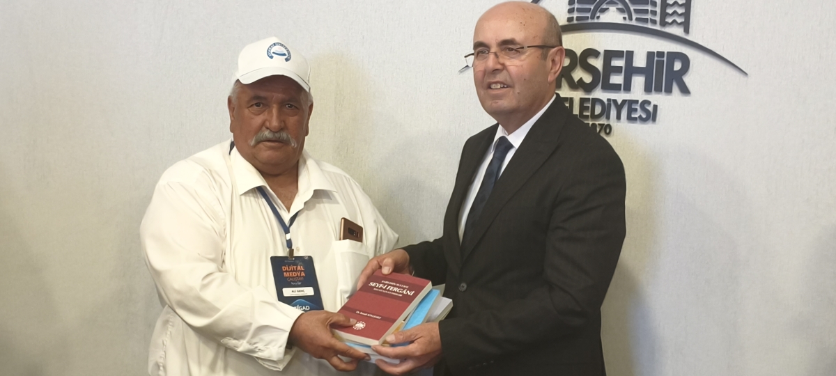 81 ilden ve ulusal medyadan gelen 160 gazeteci, Türk basınının ve dijital medyanın geleceğini tartışmak üzere Kırşehir’de buluştu.