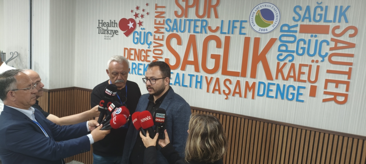 81 ilden ve ulusal medyadan gelen 160 gazeteci, Türk basınının ve dijital medyanın geleceğini tartışmak üzere Kırşehir’de buluştu.