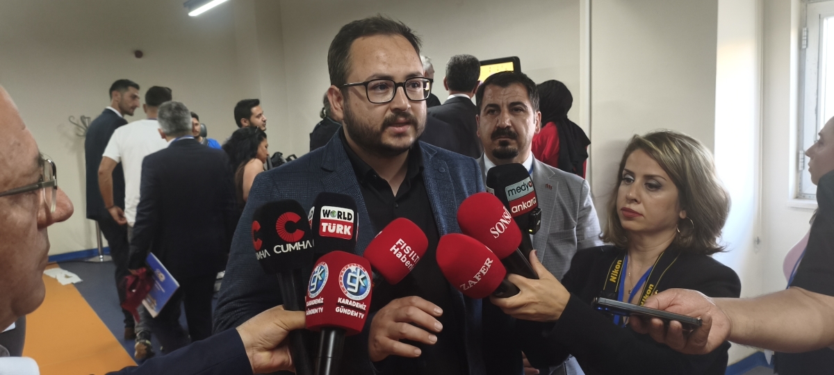 81 ilden ve ulusal medyadan gelen 160 gazeteci, Türk basınının ve dijital medyanın geleceğini tartışmak üzere Kırşehir’de buluştu.