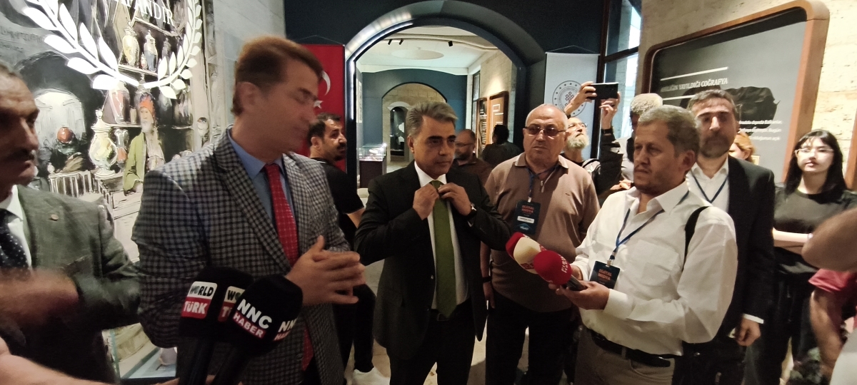 81 ilden ve ulusal medyadan gelen 160 gazeteci, Türk basınının ve dijital medyanın geleceğini tartışmak üzere Kırşehir’de buluştu.