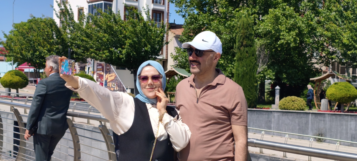 81 ilden ve ulusal medyadan gelen 160 gazeteci, Türk basınının ve dijital medyanın geleceğini tartışmak üzere Kırşehir’de buluştu.