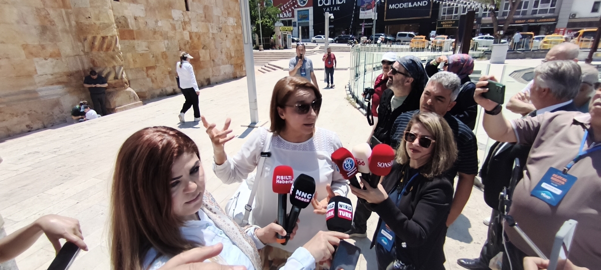 81 ilden ve ulusal medyadan gelen 160 gazeteci, Türk basınının ve dijital medyanın geleceğini tartışmak üzere Kırşehir’de buluştu.