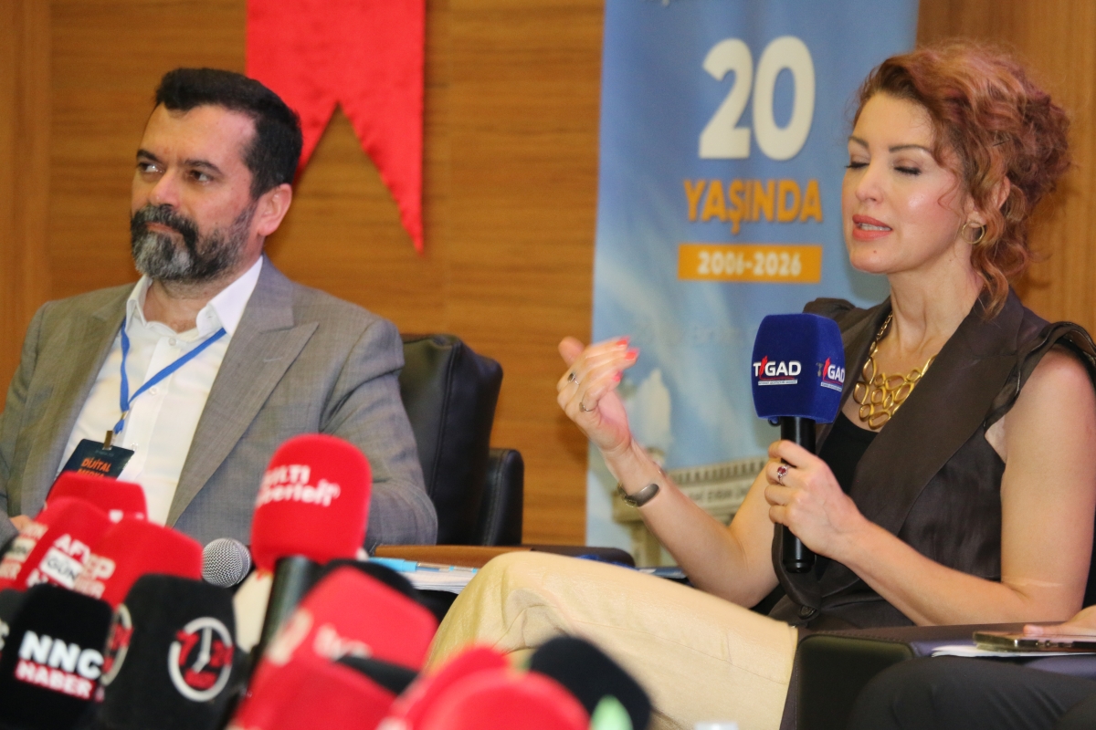 81 ilden ve ulusal medyadan gelen 160 gazeteci, Türk basınının ve dijital medyanın geleceğini tartışmak üzere Kırşehir’de buluştu.