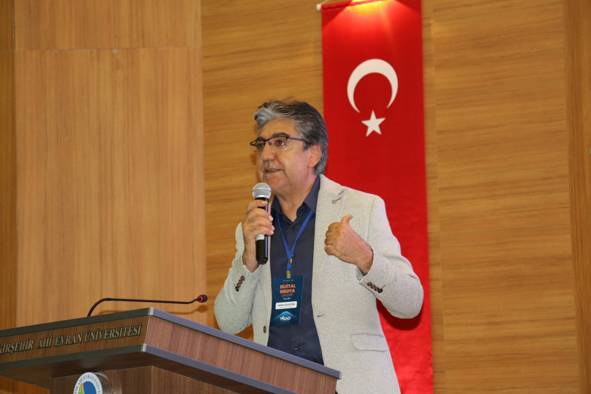 81 ilden ve ulusal medyadan gelen 160 gazeteci, Türk basınının ve dijital medyanın geleceğini tartışmak üzere Kırşehir’de buluştu.