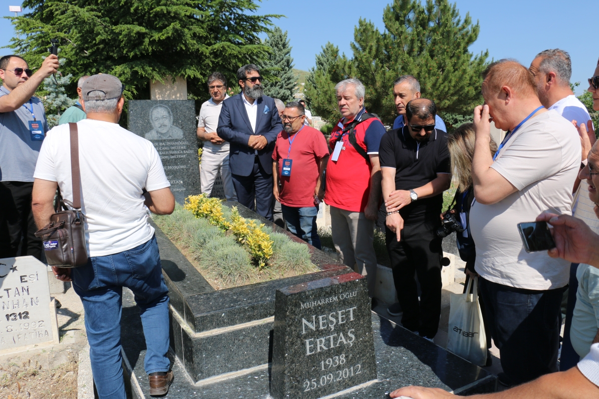 81 ilden ve ulusal medyadan gelen 160 gazeteci, Türk basınının ve dijital medyanın geleceğini tartışmak üzere Kırşehir’de buluştu.