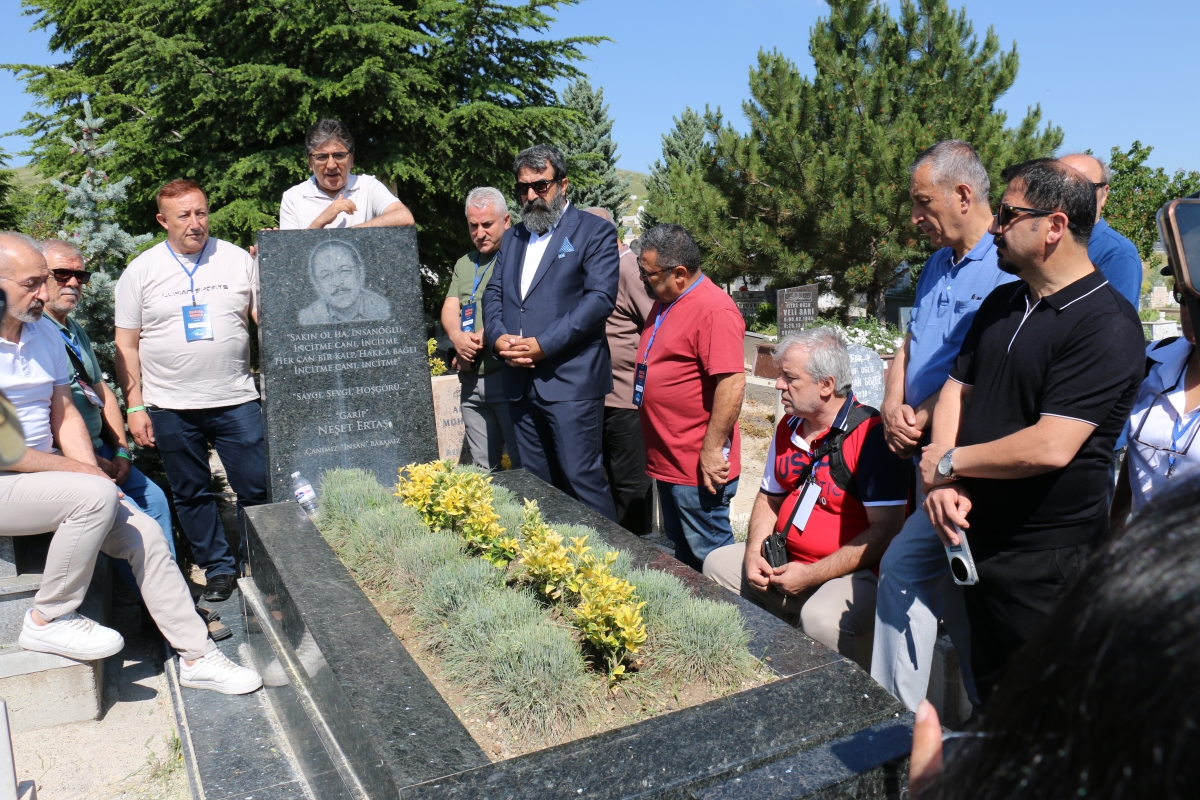 81 ilden ve ulusal medyadan gelen 160 gazeteci, Türk basınının ve dijital medyanın geleceğini tartışmak üzere Kırşehir’de buluştu.
