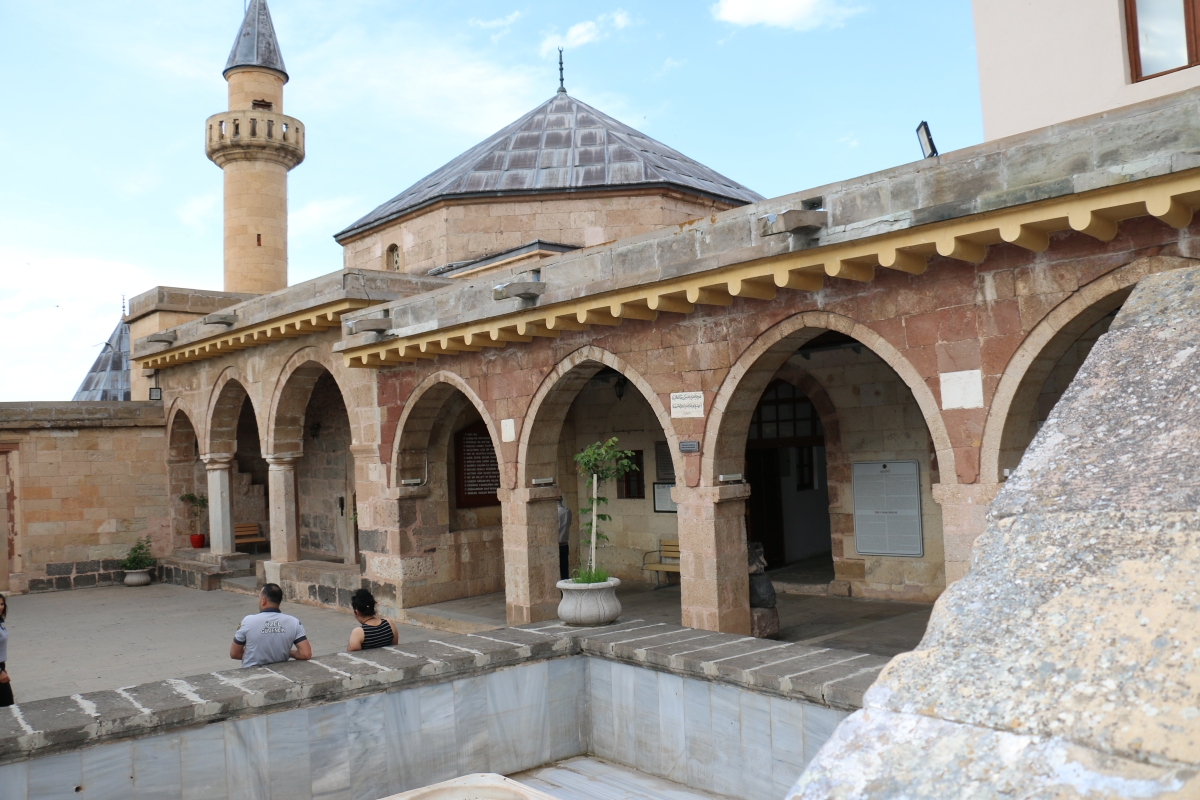 81 ilden ve ulusal medyadan gelen 160 gazeteci, Türk basınının ve dijital medyanın geleceğini tartışmak üzere Kırşehir’de buluştu.
