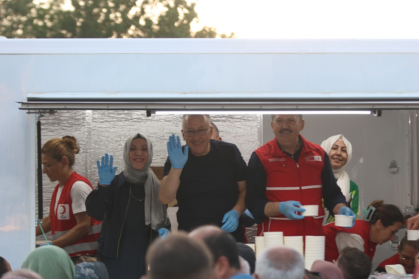 Adapazarı’nın düşman işgalinden kurtuluşunun 105. yıldönümü, düzenlenen etkinliklerle büyük bir gurur ve coşkuyla kutlandı. ( GÜNÜN ÖNE ÇIKAN FOTOĞRAF KARELERİ )