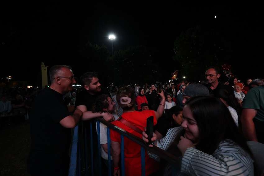 Adapazarı’nın düşman işgalinden kurtuluşunun 105. yıldönümü, düzenlenen etkinliklerle büyük bir gurur ve coşkuyla kutlandı. ( GÜNÜN ÖNE ÇIKAN FOTOĞRAF KARELERİ )