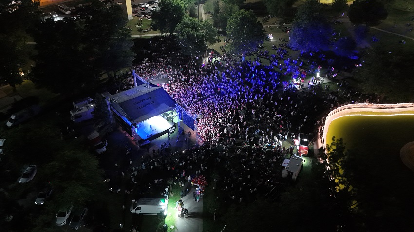 Adapazarı’nın düşman işgalinden kurtuluşunun 105. yıldönümü, düzenlenen etkinliklerle büyük bir gurur ve coşkuyla kutlandı. ( GÜNÜN ÖNE ÇIKAN FOTOĞRAF KARELERİ )