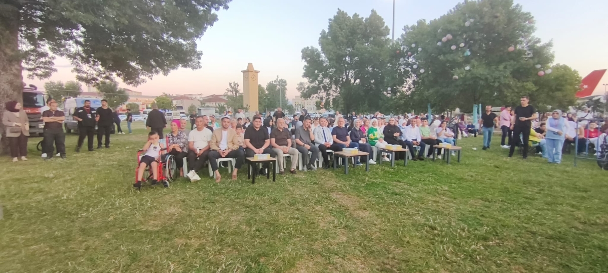 Adapazarı’nın düşman işgalinden kurtuluşunun 105. yıldönümü, düzenlenen etkinliklerle büyük bir gurur ve coşkuyla kutlandı. ( GÜNÜN ÖNE ÇIKAN FOTOĞRAF KARELERİ )