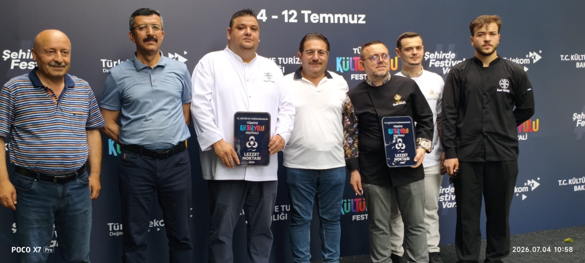 Türkiye Kültür Yolu Festivali, dokuzuncu durağı olan Sakarya’da büyük bir coşkuyla başladı. 4-12 Temmuz tarihleri arasında şehri kültür, sanat ve gastronomi rotasına dönüştüren festival, 186 farklı etkinlikle Sakarya