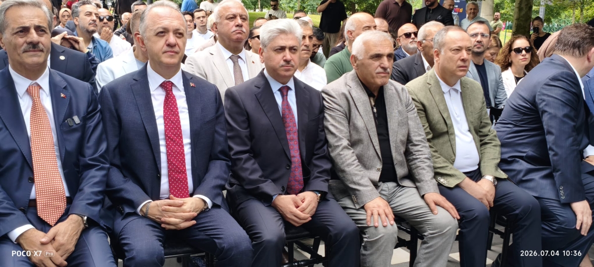 Türkiye Kültür Yolu Festivali, dokuzuncu durağı olan Sakarya’da büyük bir coşkuyla başladı. 4-12 Temmuz tarihleri arasında şehri kültür, sanat ve gastronomi rotasına dönüştüren festival, 186 farklı etkinlikle Sakarya