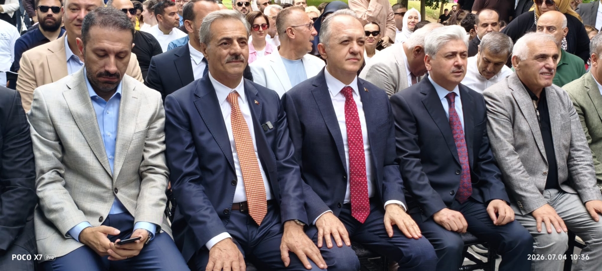 Türkiye Kültür Yolu Festivali, dokuzuncu durağı olan Sakarya’da büyük bir coşkuyla başladı. 4-12 Temmuz tarihleri arasında şehri kültür, sanat ve gastronomi rotasına dönüştüren festival, 186 farklı etkinlikle Sakarya