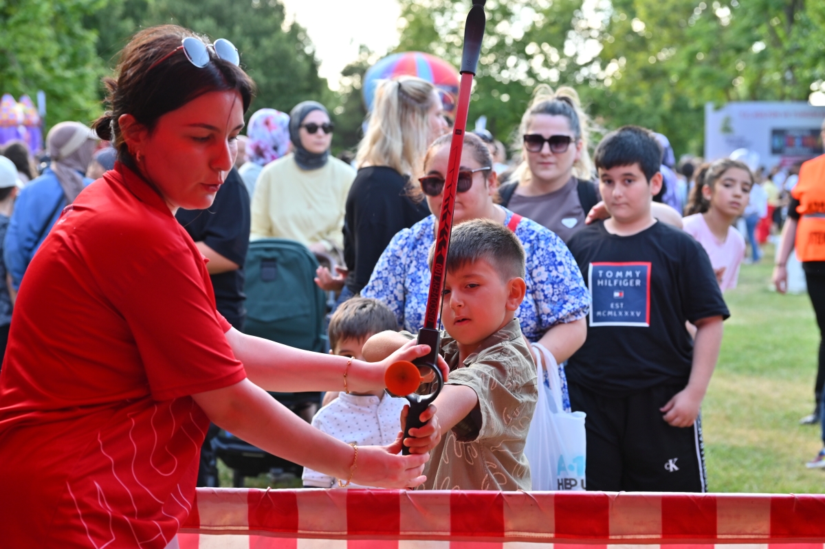 Sakarya Kültür Yolu Festivali’nde Sanat Rüzgârı: İkinci Gün Dolu Dolu Geçti (İŞTE GÜNÜN ÖNE ÇIKAN FOTOĞRAF KARELERİ )