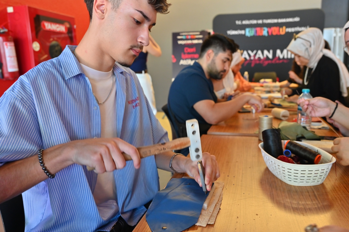 Sakarya Kültür Yolu Festivali’nde Sanat Rüzgârı: İkinci Gün Dolu Dolu Geçti (İŞTE GÜNÜN ÖNE ÇIKAN FOTOĞRAF KARELERİ )