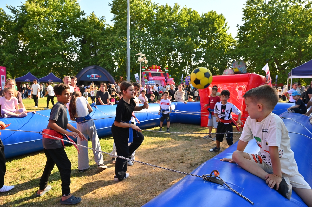 Sakarya Kültür Yolu Festivali’nde Sanat Rüzgârı: İkinci Gün Dolu Dolu Geçti (İŞTE GÜNÜN ÖNE ÇIKAN FOTOĞRAF KARELERİ )