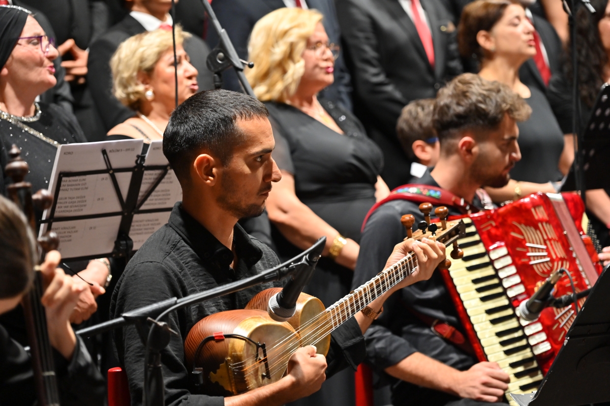 Sakarya, Türkiye Kültür Yolu Festivali kapsamında düzenlenen birbirinden renkli etkinliklerle sanatın kalbi olmaya devam ediyor. (GÜNÜN ÖNE ÇIKAN FOTOĞRAF KARELERİ )
