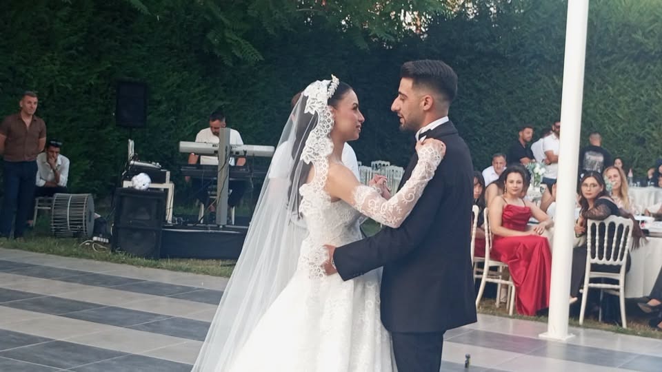 Günay ve Kafalı Ailelerinin Mutlu Günü: Ömer Faruk ile Nursena Dünyaevine Girdi! GÜNÜN ÖNE ÇIKAN FOTOĞRAF KARELERİ