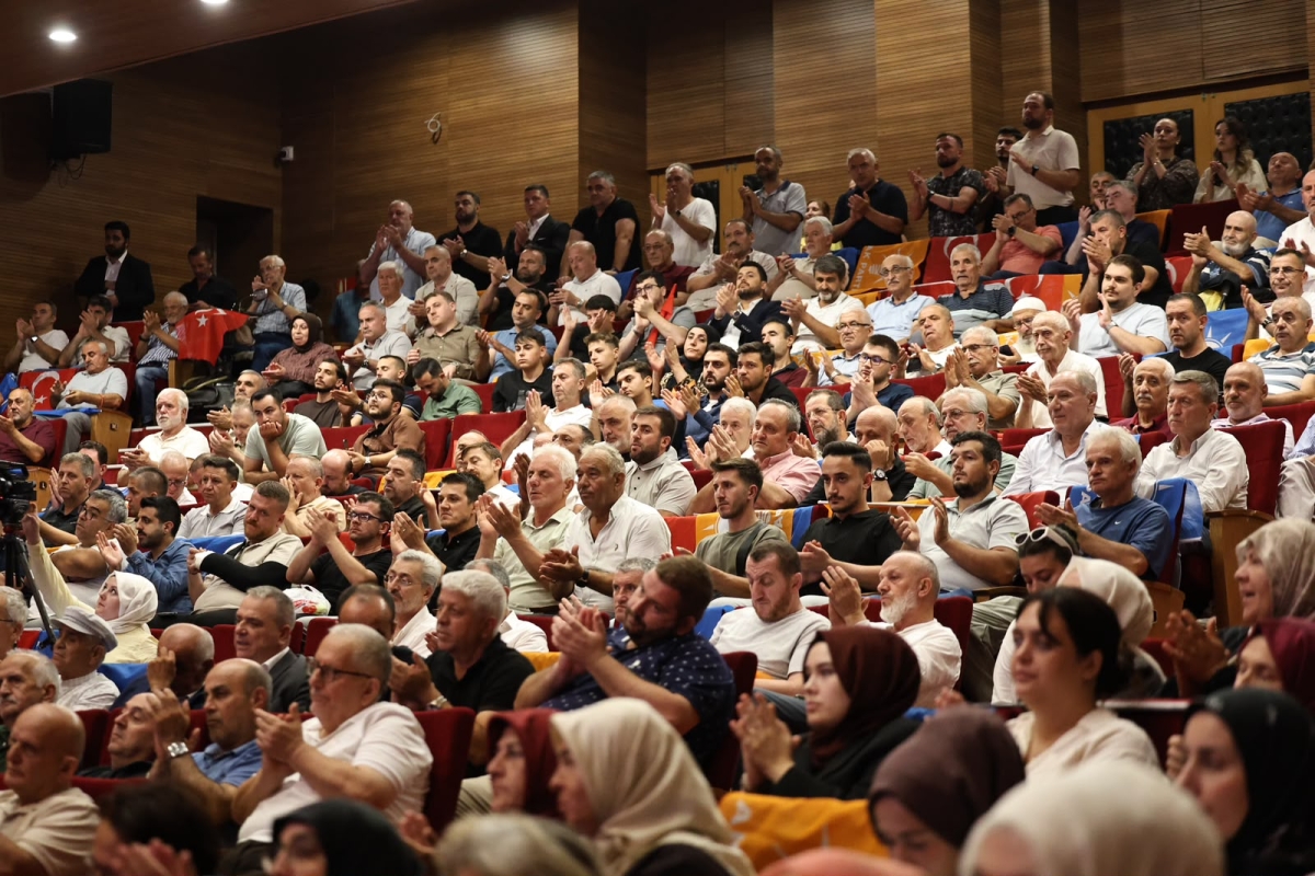 AK Parti Sakarya’da 25. Yılını Kutladı - AK Parti Sakarya’da Çeyrek Asırlık Buluşması - AK Parti Çeyrek Asırlık Yolculukta Bir Araya Geldi AK Parti’nin kuruluşunun 25. yıl dönümü dolayısıyla AK Parti Sakarya İl Başkanlığı