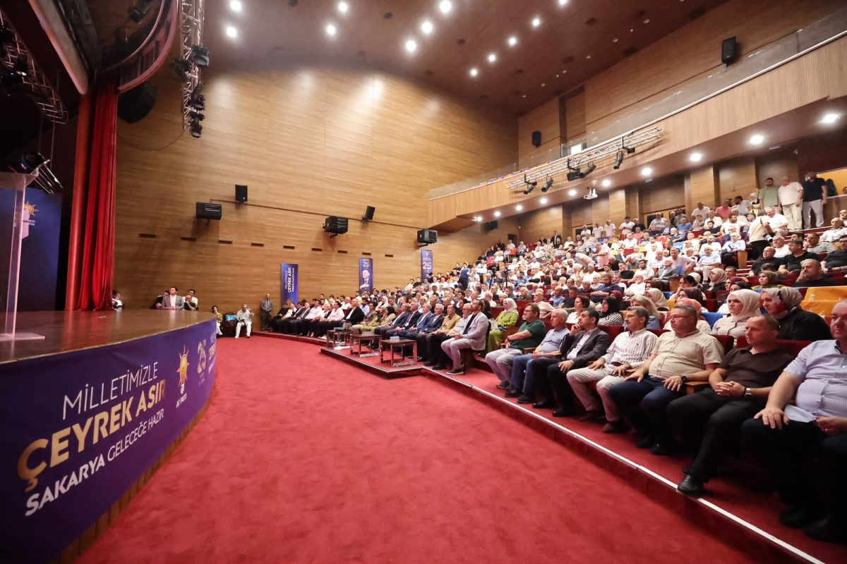 AK Parti Sakarya’da 25. Yılını Kutladı - AK Parti Sakarya’da Çeyrek Asırlık Buluşması - AK Parti Çeyrek Asırlık Yolculukta Bir Araya Geldi AK Parti’nin kuruluşunun 25. yıl dönümü dolayısıyla AK Parti Sakarya İl Başkanlığı