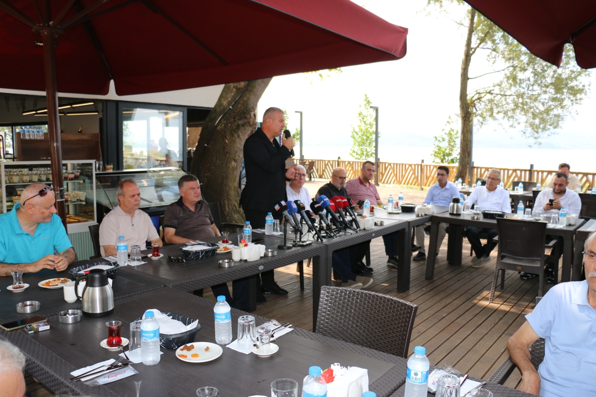BAŞARIDAN BAŞARIYA KOŞAN VİZYONER BAŞKAN OSMAN ÇELİK'TEN SERDİVAN'A HİZMET FIRTINASI!