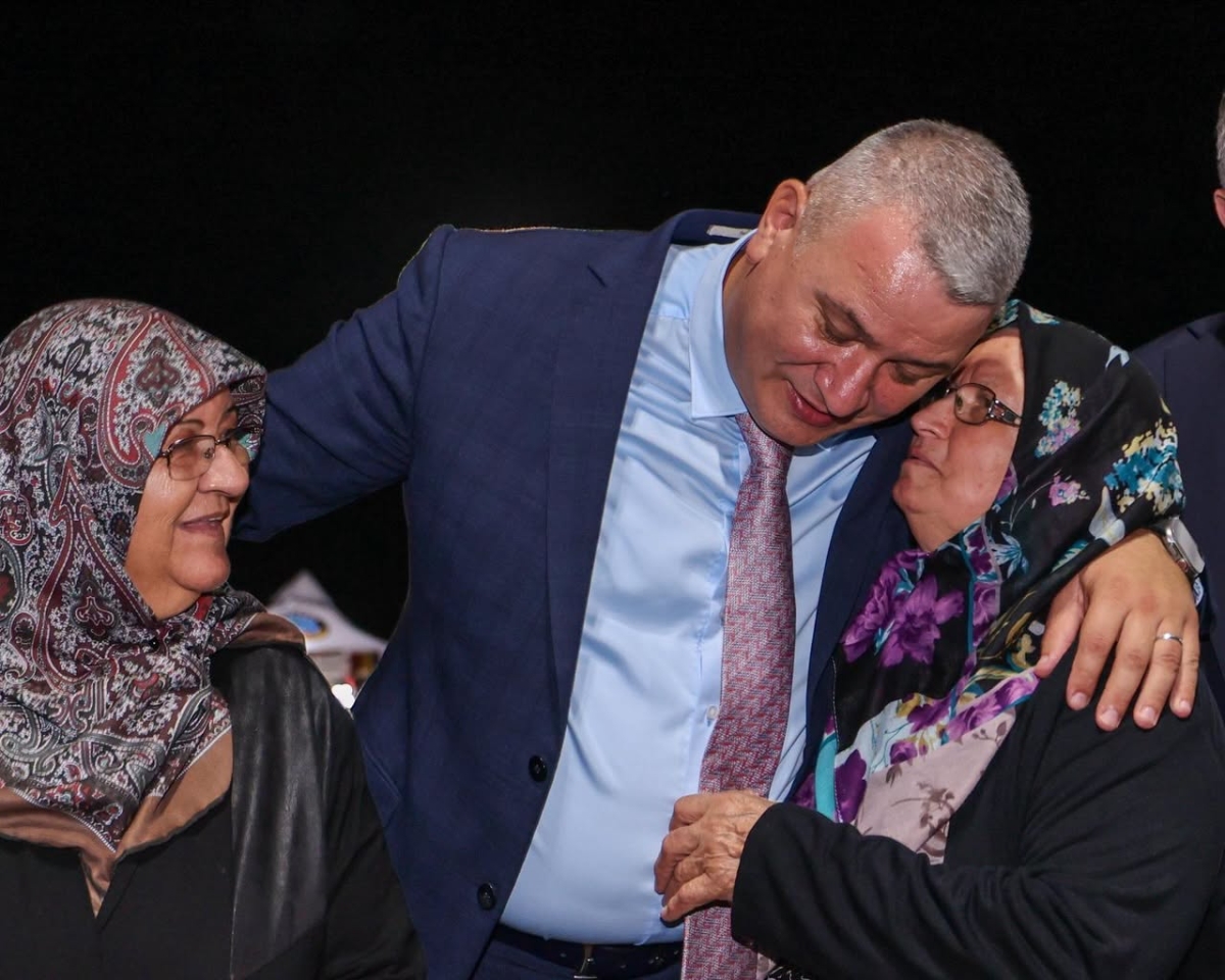 Serdivan Belediyesi tarafından bu yıl ikincisi düzenlenen geleneksel Serdivan İncir Festivali, Kırantepe'de (Paraşüt Tepe) görkemli bir törenle başladı. 4-5-6 Eylül tarihleri arasında müzik, eğlence ve kültürel buluşmalar..