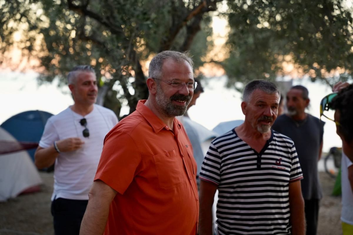 Balıkesir’in saklı cenneti, zeytin ağaçlarının gölgesindeki Ege incisi Gömeç, düşman işgalinden kurtuluşunun 104. yıl dönümünü muazzam etkinliklerle kutladı. 4-6 Eylül tarihleri arasında düzenlenen geleneksel Bisiklet Şenliği