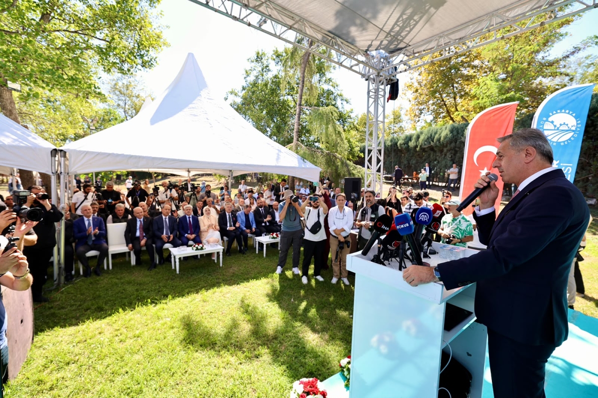 Sakarya’yı peyzaj, süs bitkiciliği ve bahçe sanatları alanında uluslararası bir marka haline getiren PSB Anatolia Fuarı, Sapanca Kırkpınar’da 9’ncu kez görkemli bir törenle kapılarını açtı.
