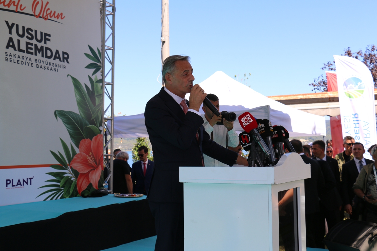Sakarya’yı peyzaj, süs bitkiciliği ve bahçe sanatları alanında uluslararası bir marka haline getiren PSB Anatolia Fuarı, Sapanca Kırkpınar’da 9’ncu kez görkemli bir törenle kapılarını açtı.