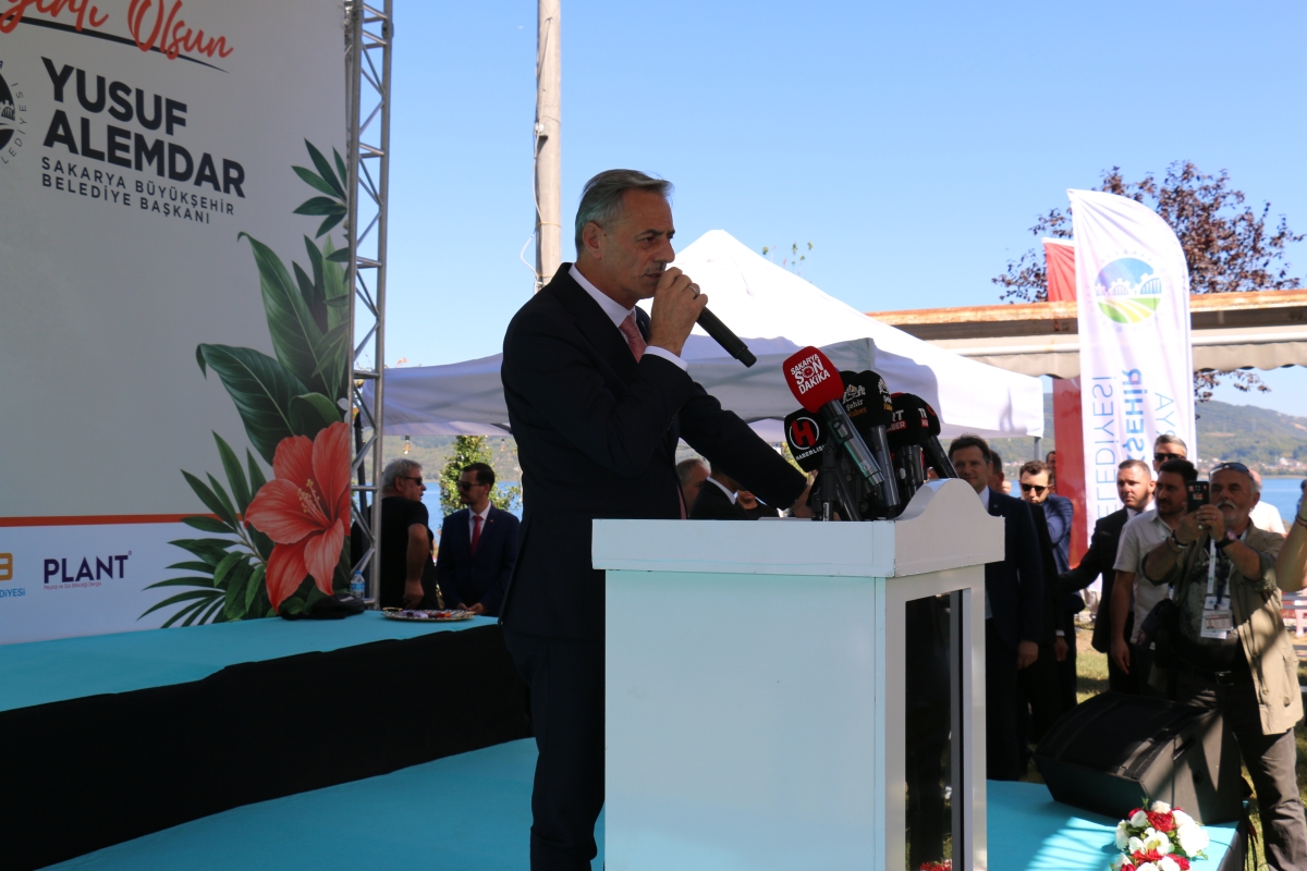 Sakarya’yı peyzaj, süs bitkiciliği ve bahçe sanatları alanında uluslararası bir marka haline getiren PSB Anatolia Fuarı, Sapanca Kırkpınar’da 9’ncu kez görkemli bir törenle kapılarını açtı.