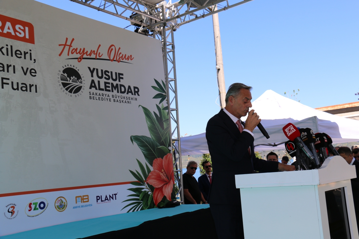 Sakarya’yı peyzaj, süs bitkiciliği ve bahçe sanatları alanında uluslararası bir marka haline getiren PSB Anatolia Fuarı, Sapanca Kırkpınar’da 9’ncu kez görkemli bir törenle kapılarını açtı.